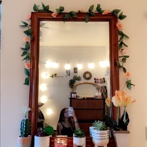 Flower vine decoration